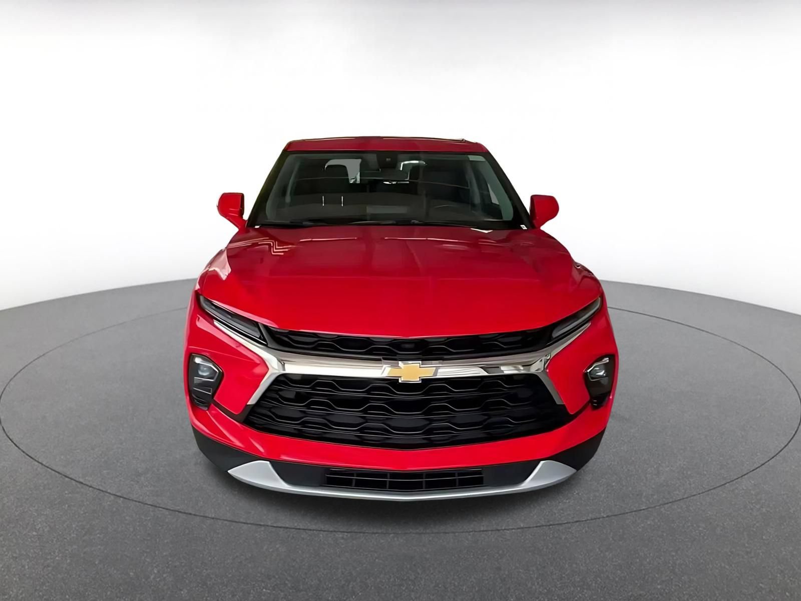 Used 2025 Chevrolet Blazer LT FWD image 4