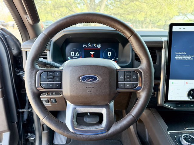 Used 2024 Ford Expedition King Ranch image 10