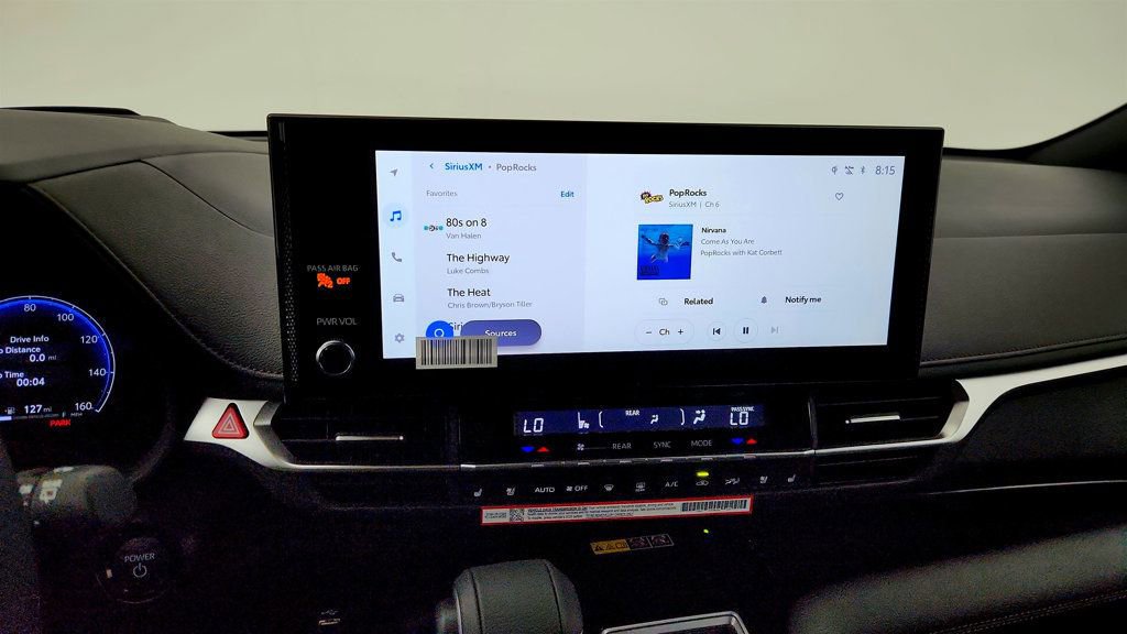 Used 2026 Toyota Sienna Platinum image 18