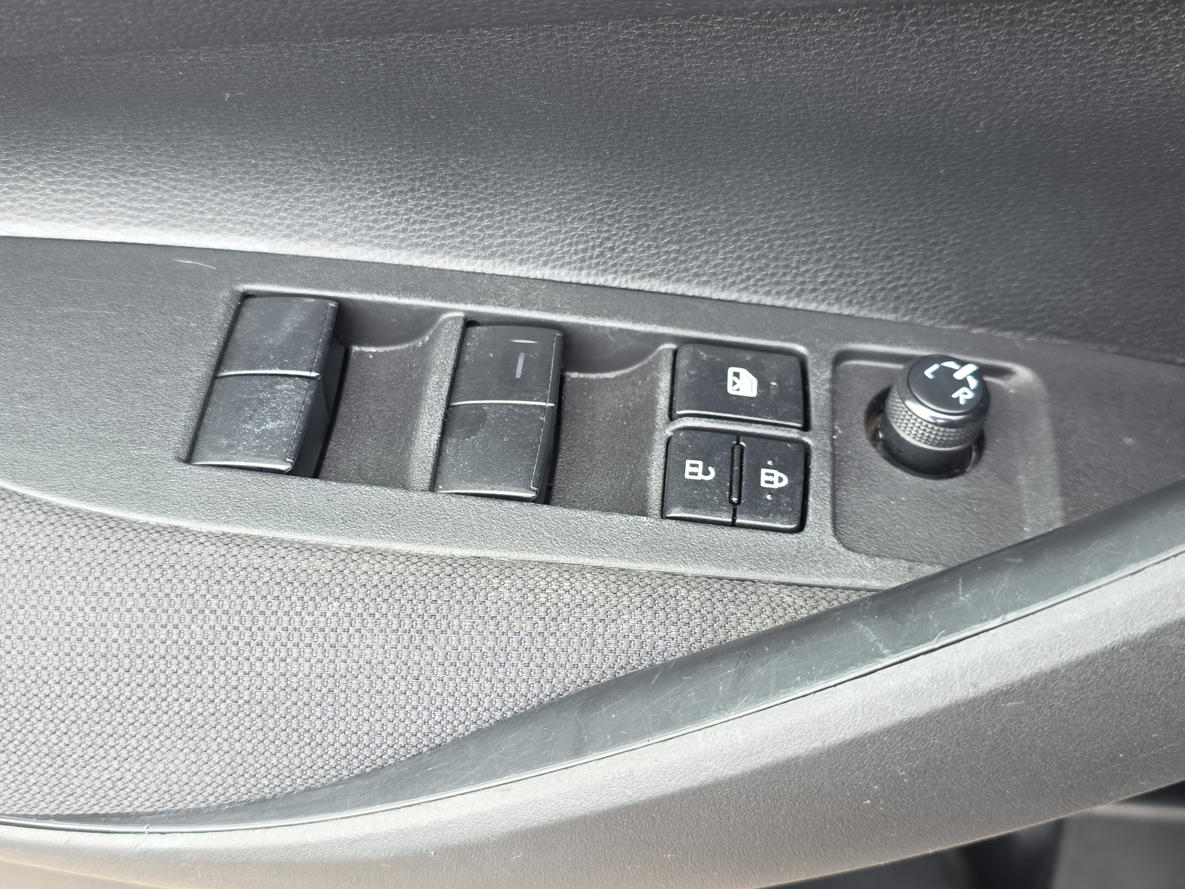 Used 2024 Toyota Corolla LE FWD image 25