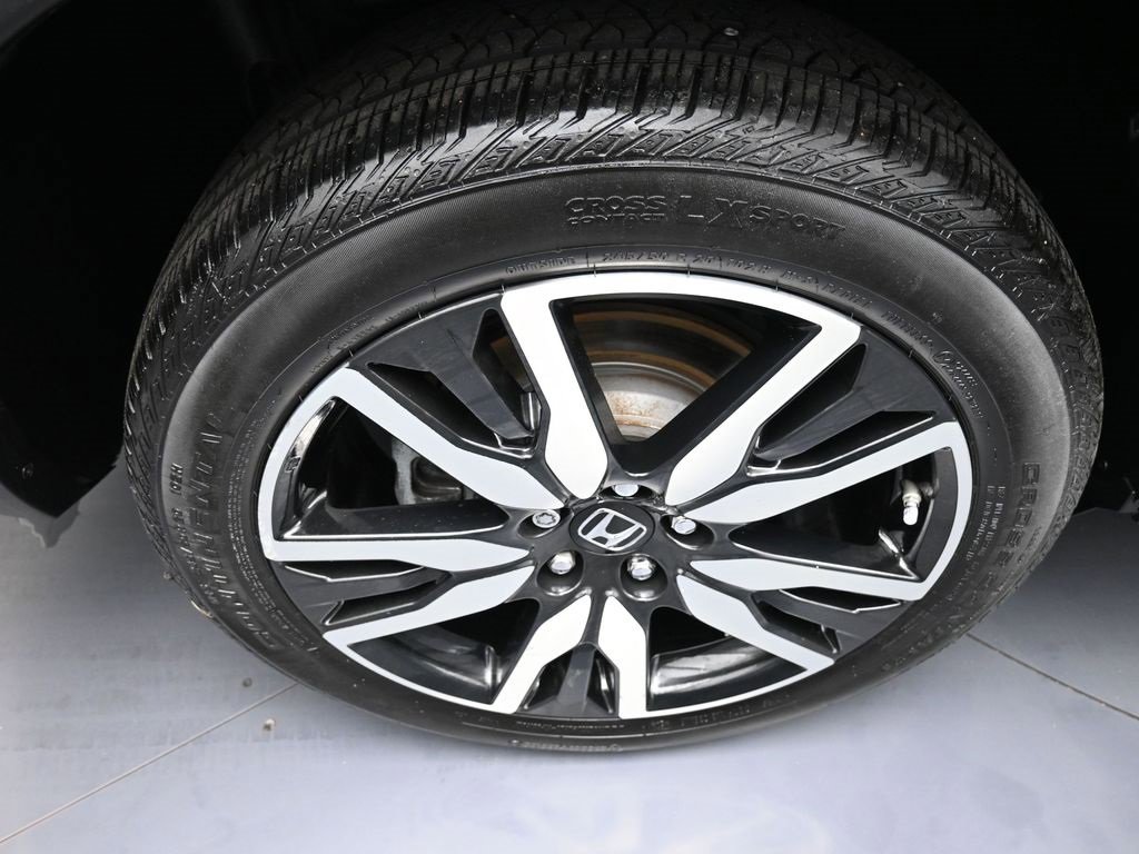 Certified 2022 Honda Pilot Touring image 12