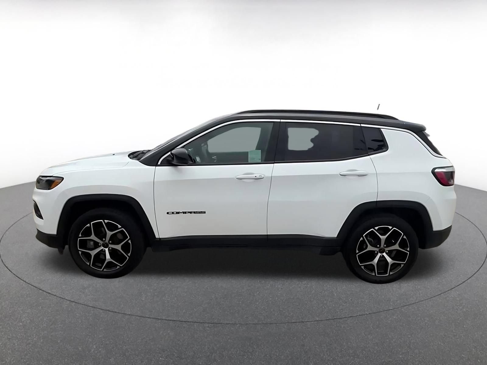 Used 2025 Jeep Compass Limited AWD/4WD image 8