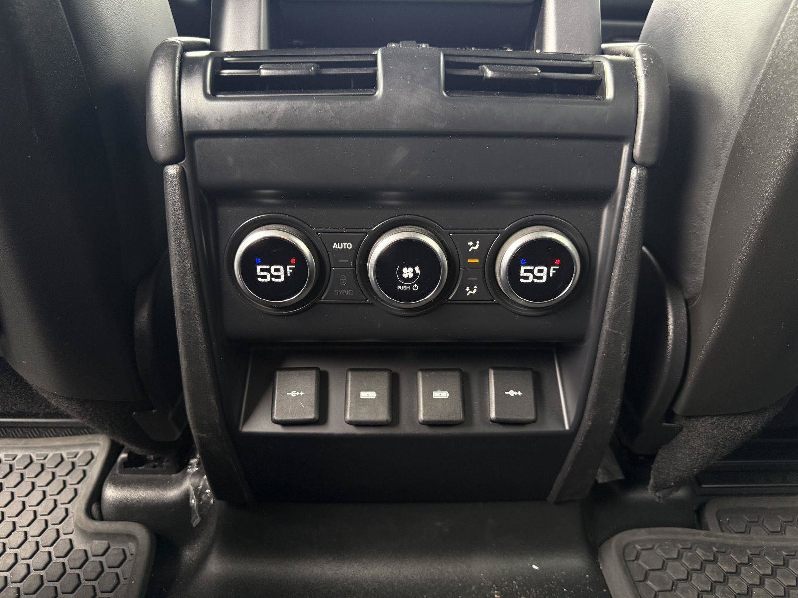 Used 2020 Land Rover Defender 110 HSE AWD/4WD image 14