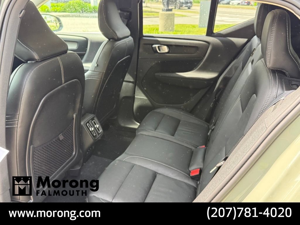 Used 2023 Volvo XC40 B5 Plus w/ Driver Assist Package AWD/4WD image 19