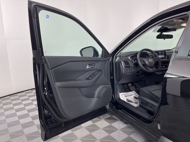 New 2026 Nissan Rogue SV w/ Cold Weather Package image 16