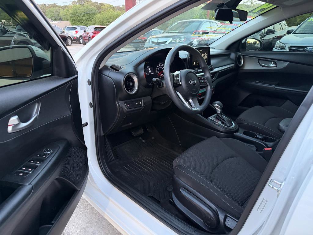 Used 2019 Kia Forte LXS image 5