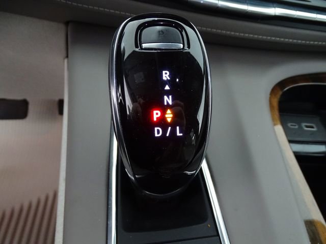 Used 2024 Cadillac Escalade Sport Platinum AWD/4WD image 15