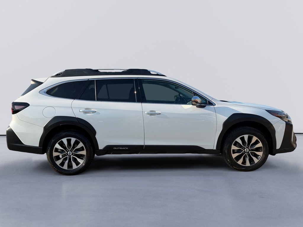 Certified 2025 Subaru Outback Touring XT AWD/4WD image 2