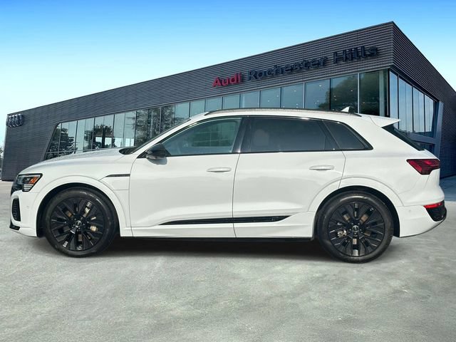 Used 2024 Audi Q8 e-tron Prestige w/ Prestige Package AWD/4WD image 2