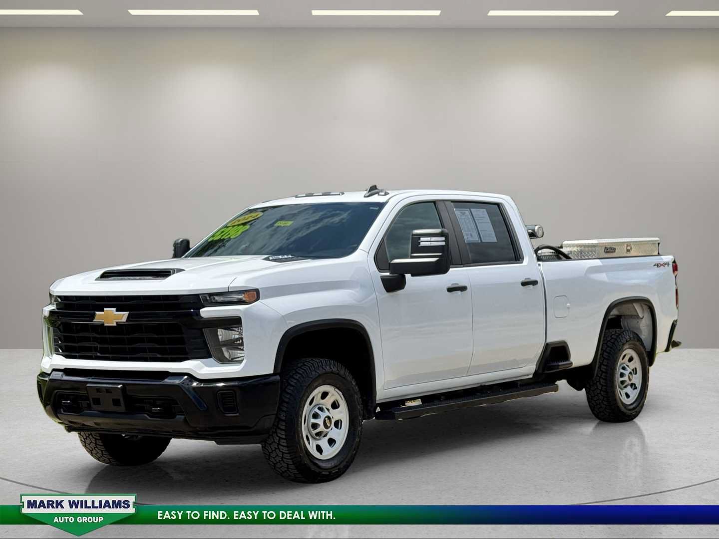 Used 2024 Chevrolet Silverado 3500 W/T w/ WT Convenience Package AWD/4WD image 4