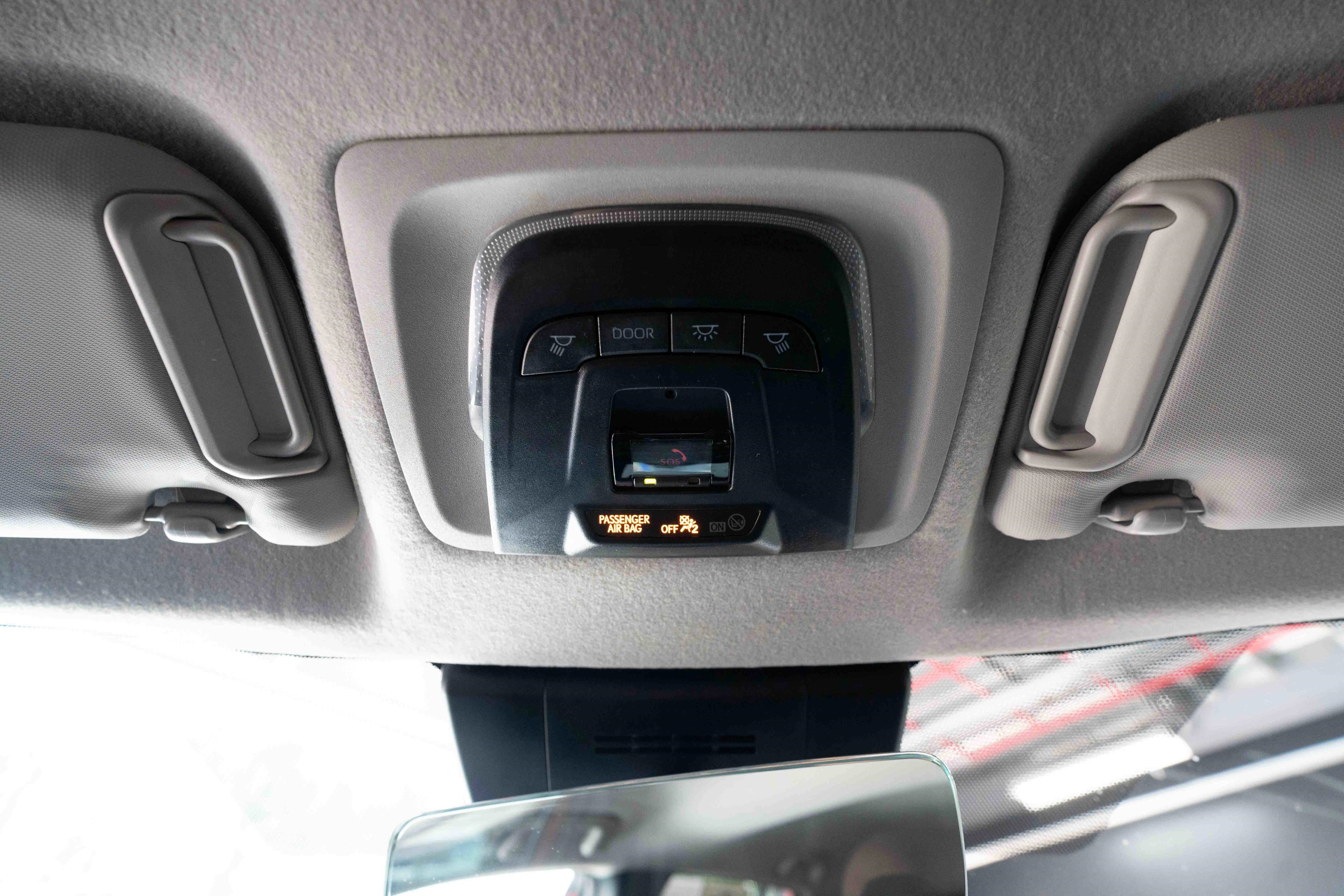 Used 2024 Toyota Corolla Cross XLE FWD image 18