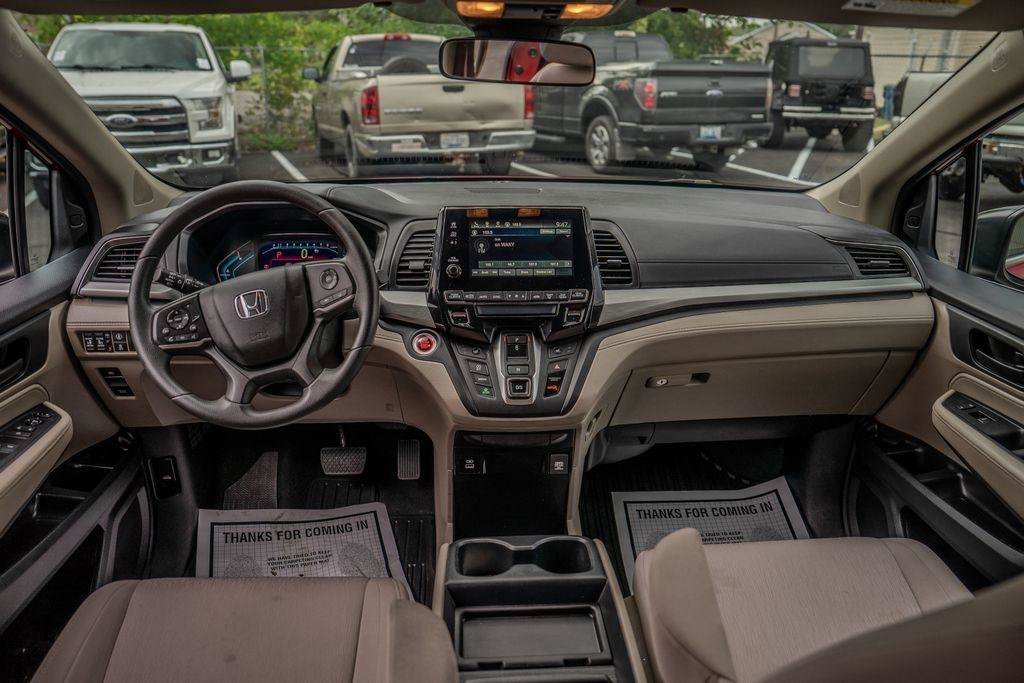 Used 2022 Honda Odyssey EX image 16