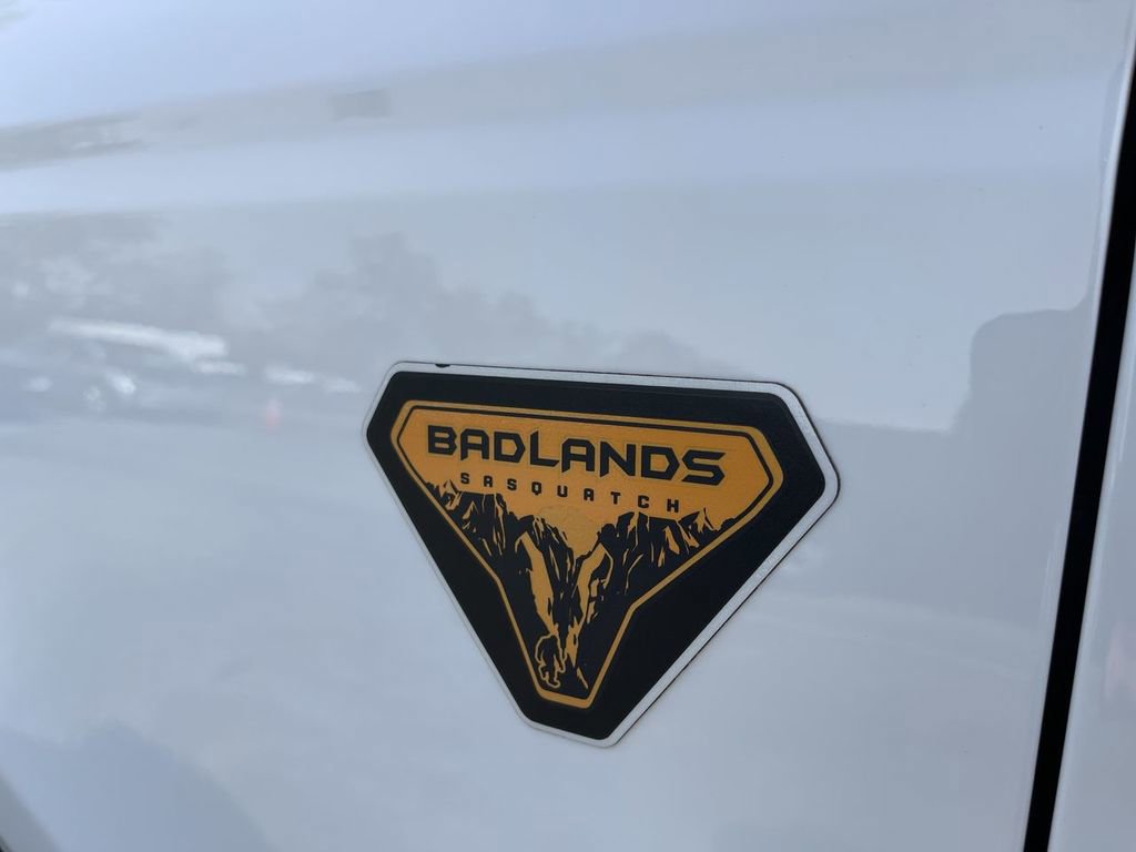Used 2022 Ford Bronco Badlands AWD/4WD image 3