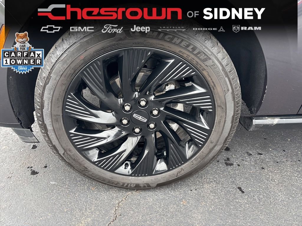 Used 2025 Lincoln Navigator Reserve w/ Jet Appearance Package image 9