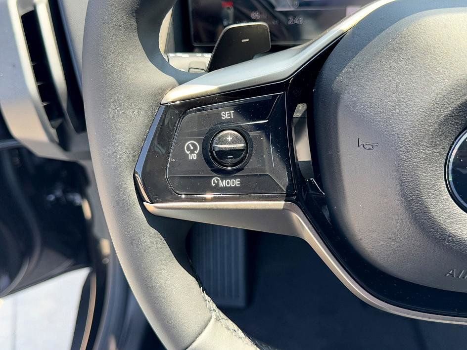 Used 2025 BMW X3 xDrive30i w/ Convenience Package image 26