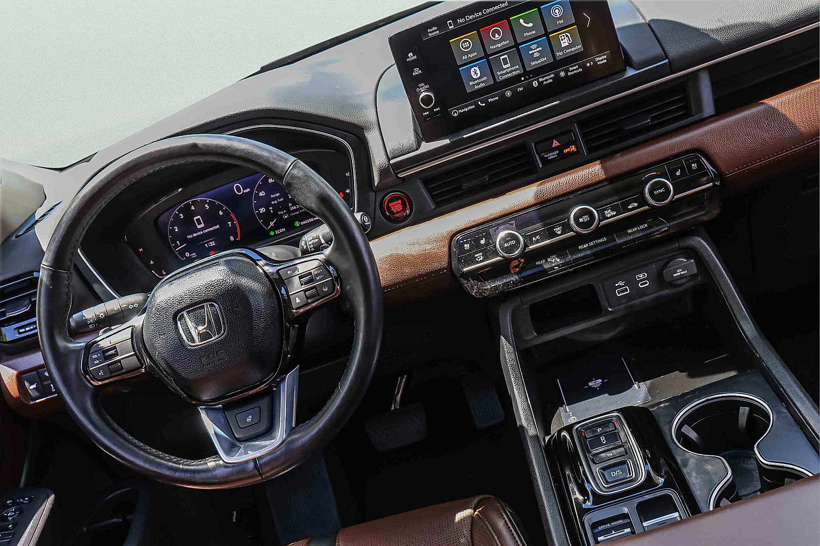 Used 2023 Honda Pilot Elite image 19