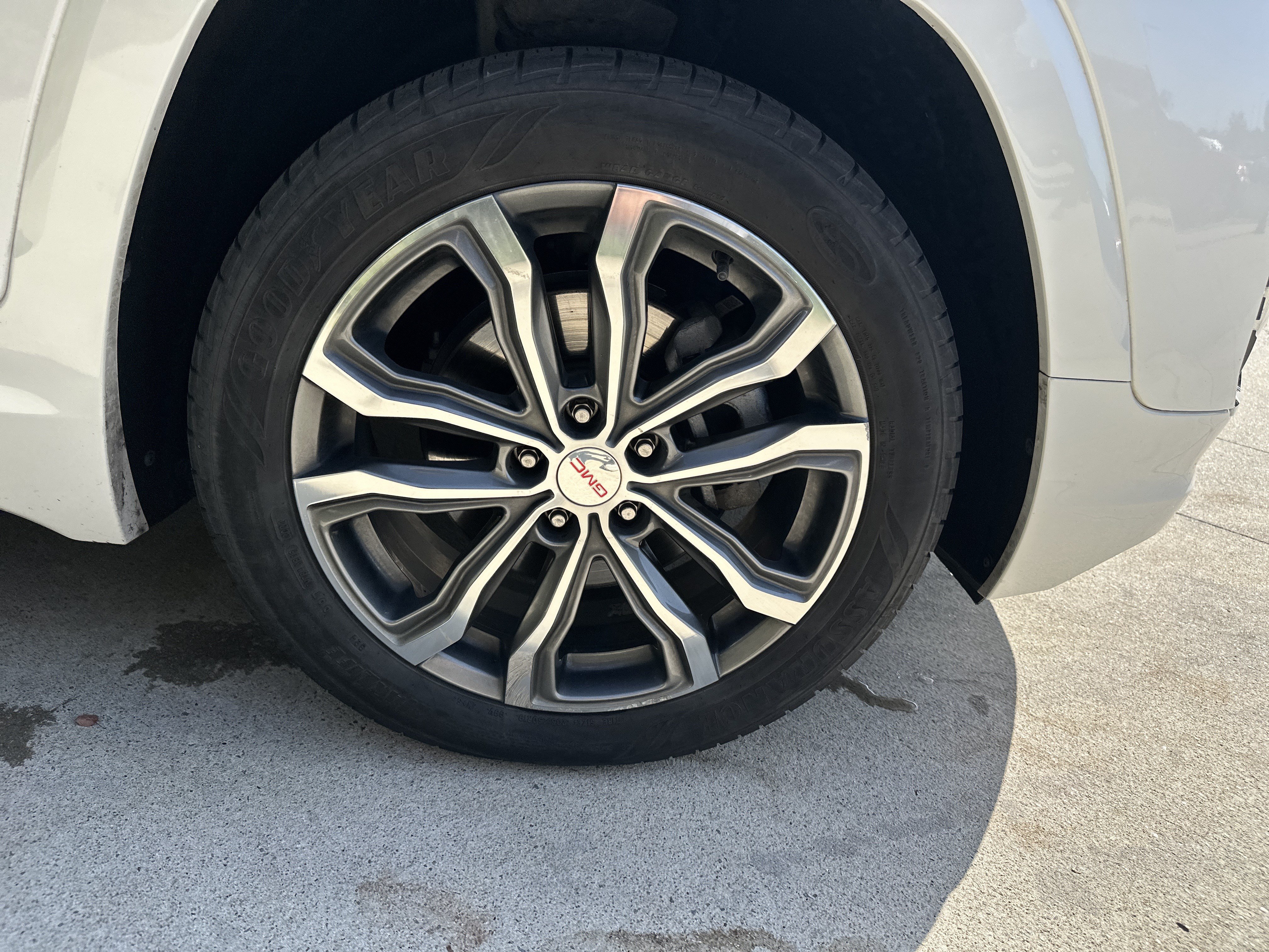 Used 2020 GMC Terrain Denali w/ LPO, Cargo Package AWD/4WD image 33