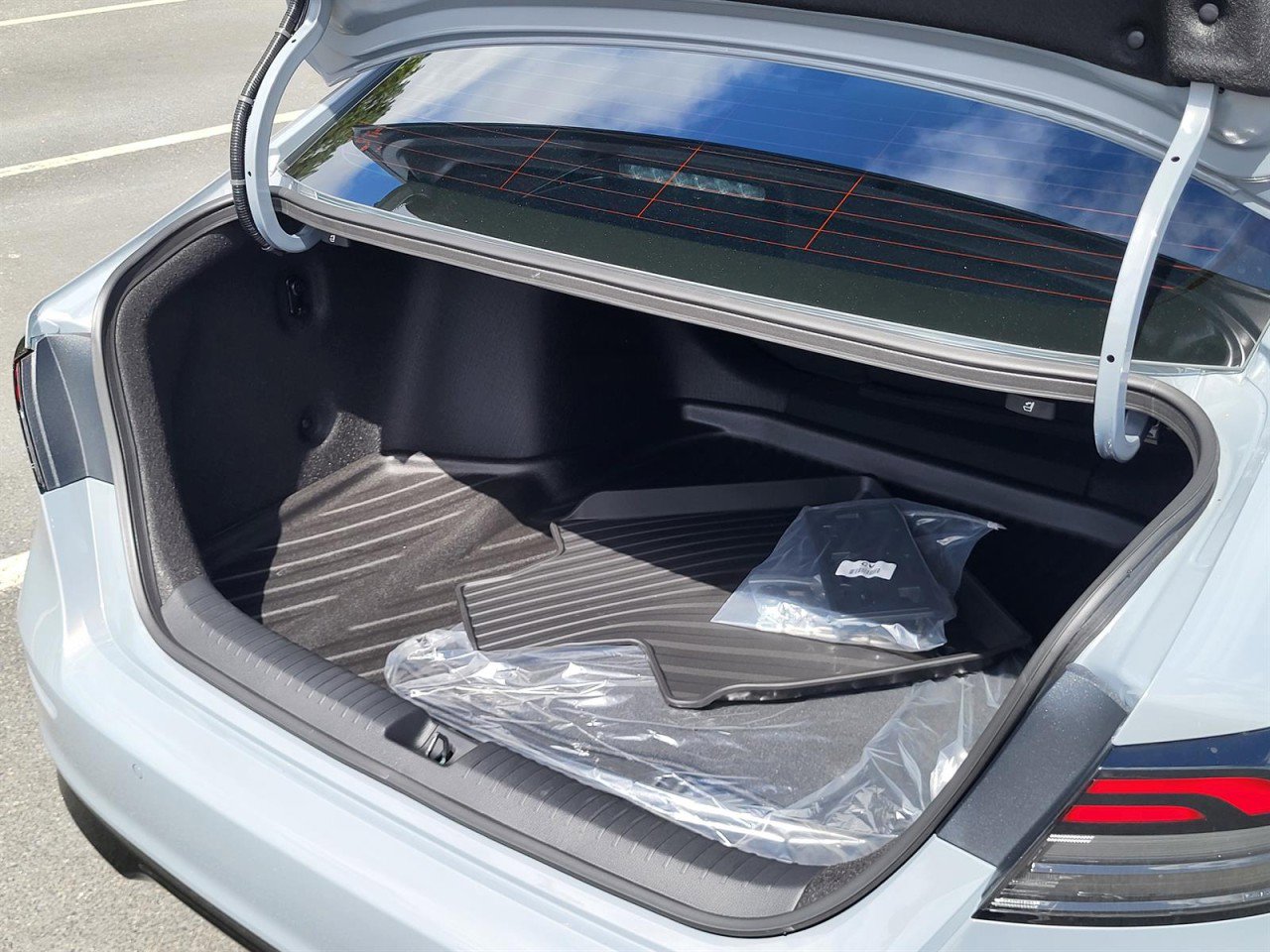 New 2026 Honda Accord EX-L image 4