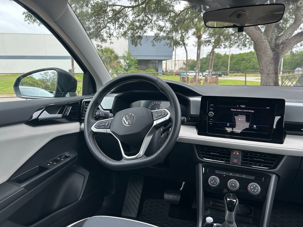 Certified 2025 Volkswagen Taos S image 9