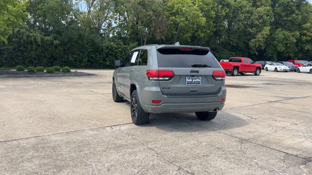 Used 2020 Jeep Grand Cherokee Altitude AWD/4WD image 7