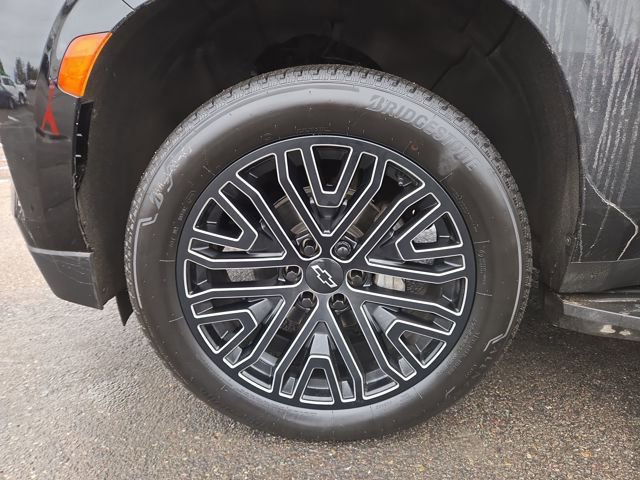 Used 2024 Chevrolet Suburban High Country w/ Max Trailering Package image 7