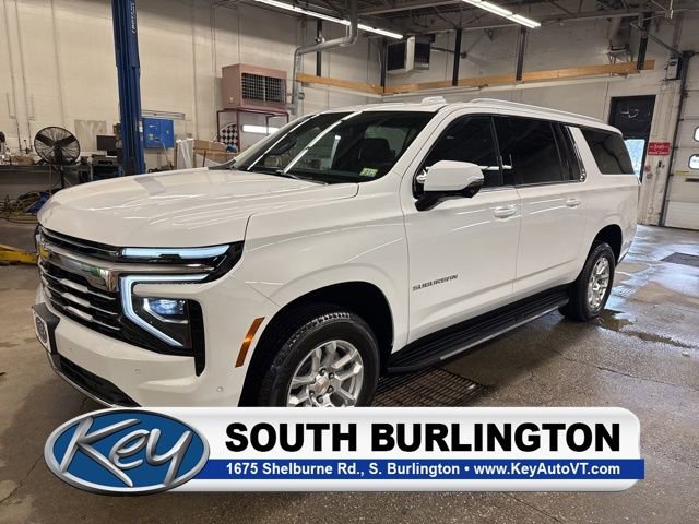 New 2026 Chevrolet Suburban LT w/ Comfort Package