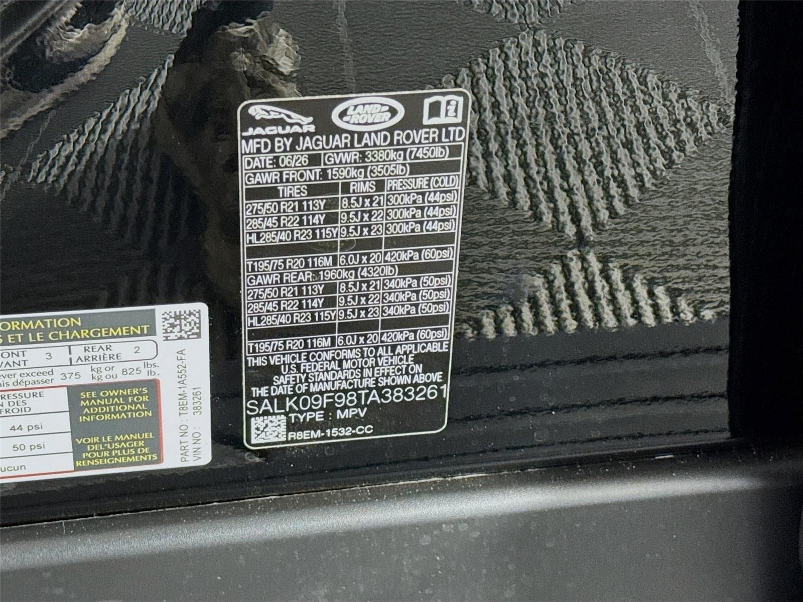 New 2026 Land Rover Range Rover SV AWD/4WD image 34