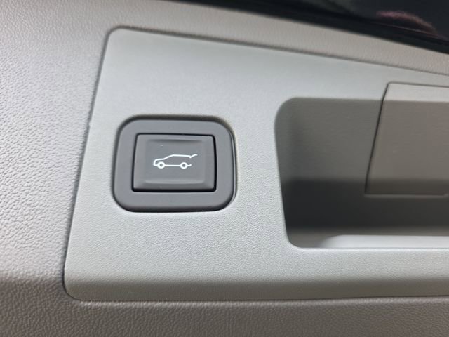 New 2026 Cadillac XT5 Premium Luxury w/ Driver Assist Package image 13