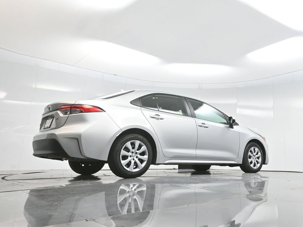Used 2023 Toyota Corolla LE image 69