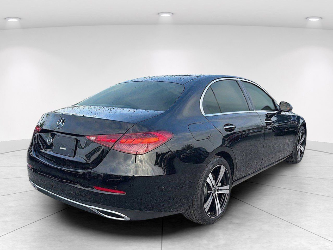 Used 2025 Mercedes-Benz C 300 Sedan image 4