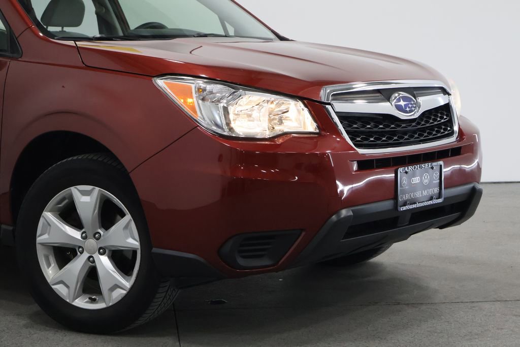 Used 2016 Subaru Forester 2.5i w/ Alloy Wheel Package image 3