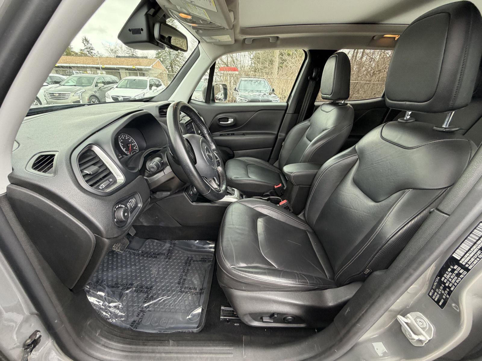 Used 2020 Jeep Renegade Limited image 8