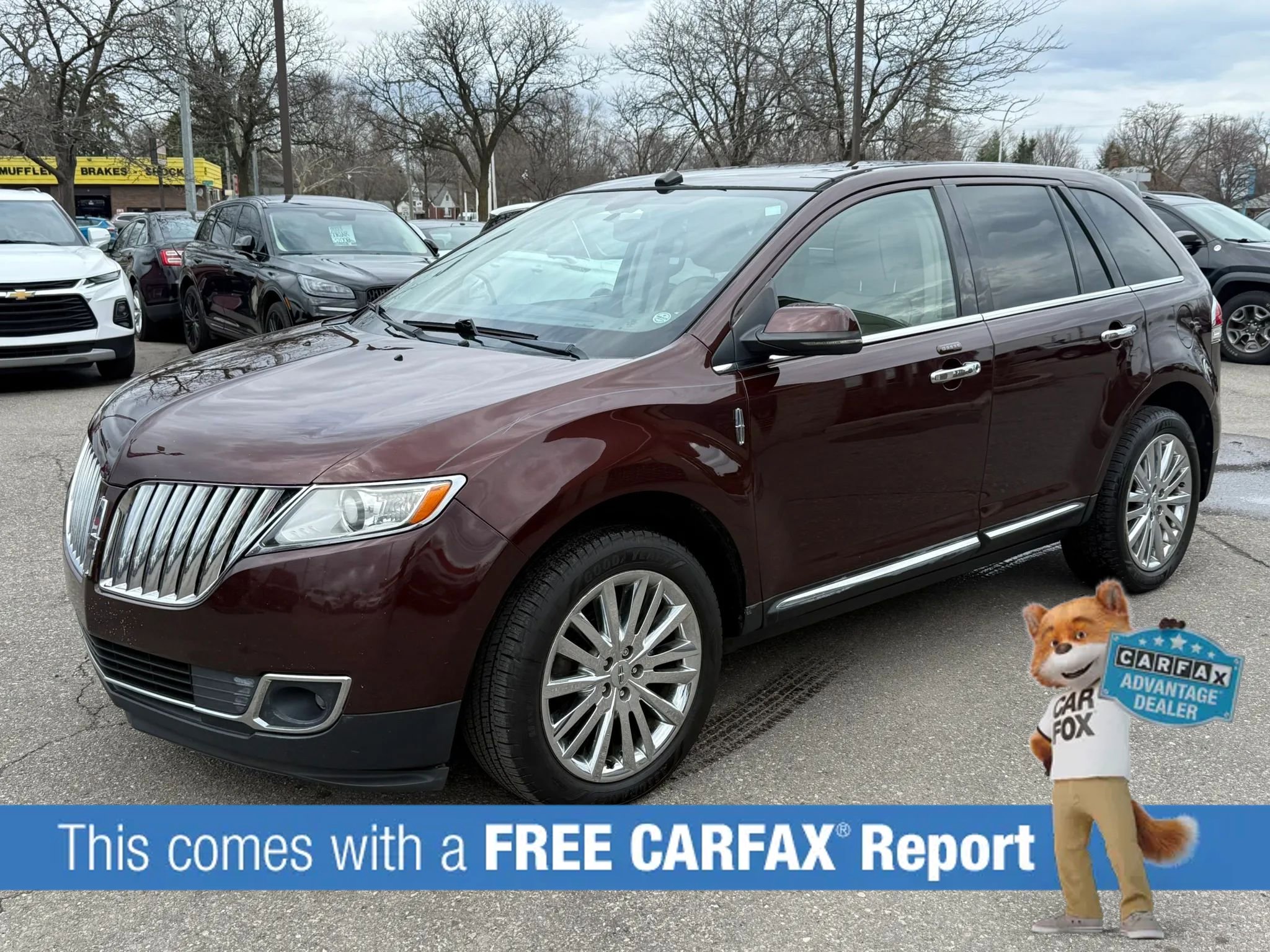 Used 2012 Lincoln MKX FWD image 1
