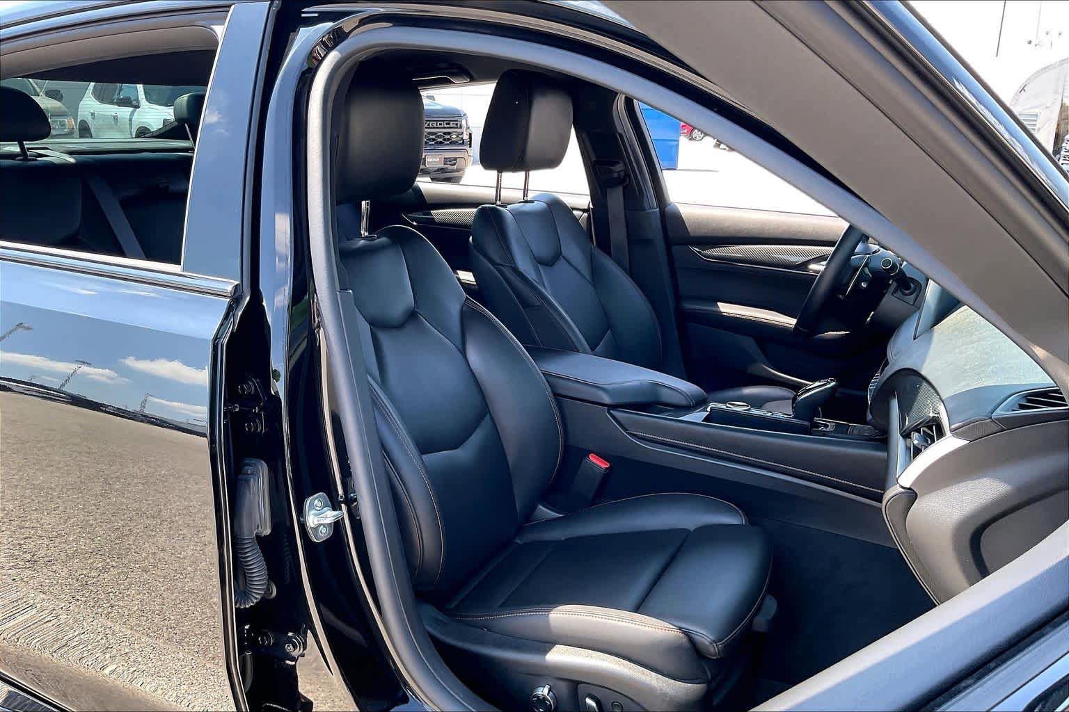 Used 2025 Cadillac CT5 Sport RWD image 9
