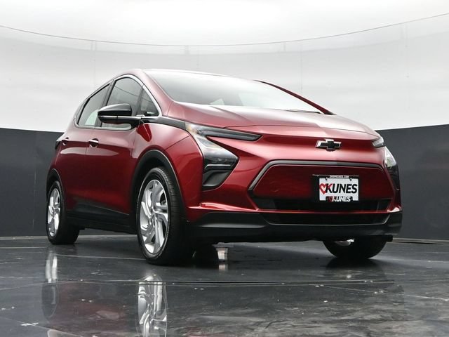 Used 2023 Chevrolet Bolt LT FWD image 43