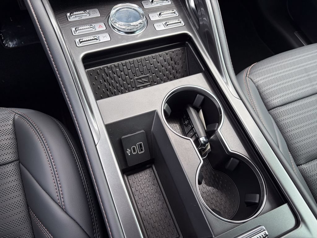New 2026 Lincoln Nautilus Reserve AWD/4WD image 36
