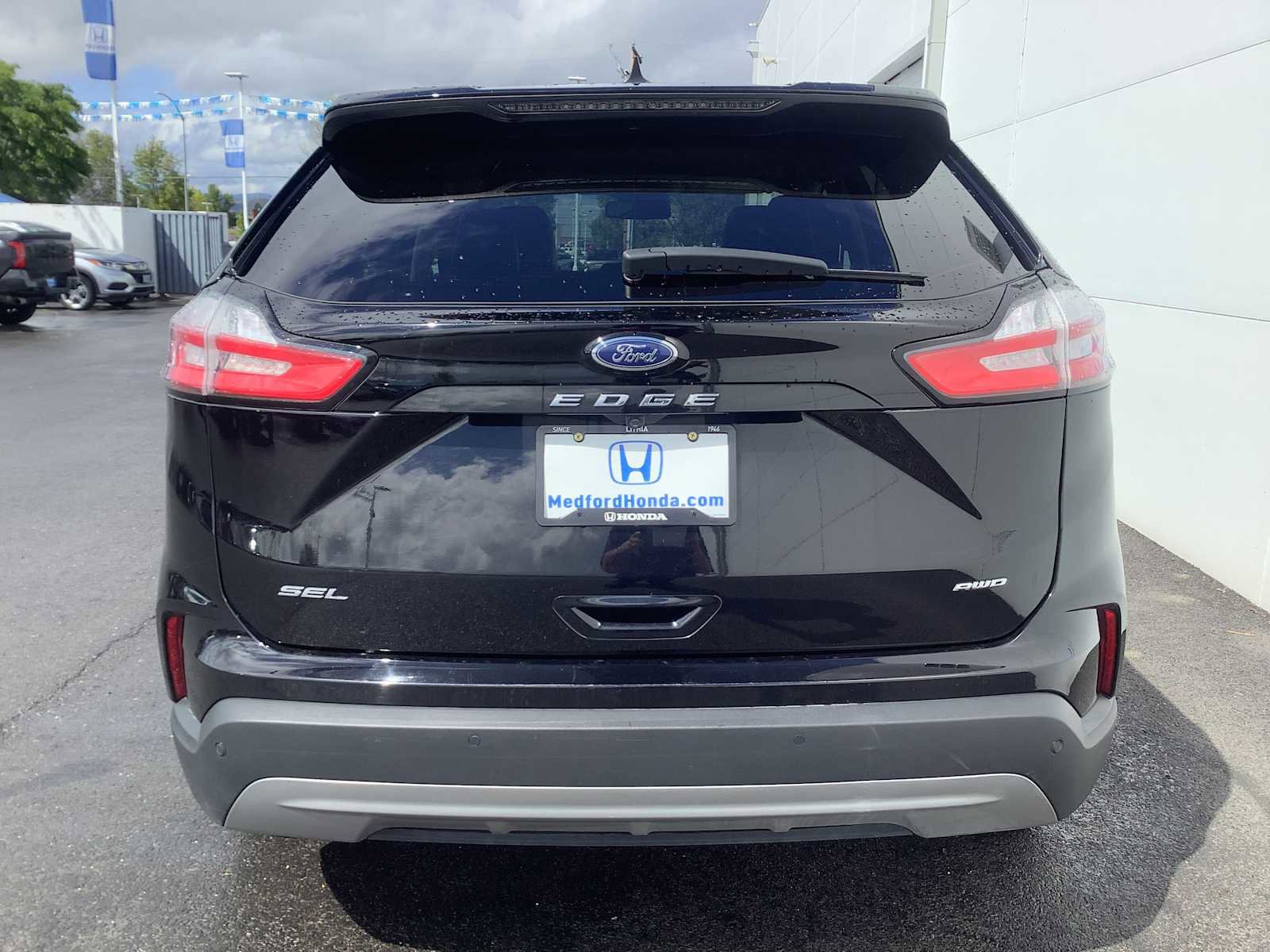 Used 2024 Ford Edge SEL AWD/4WD image 5