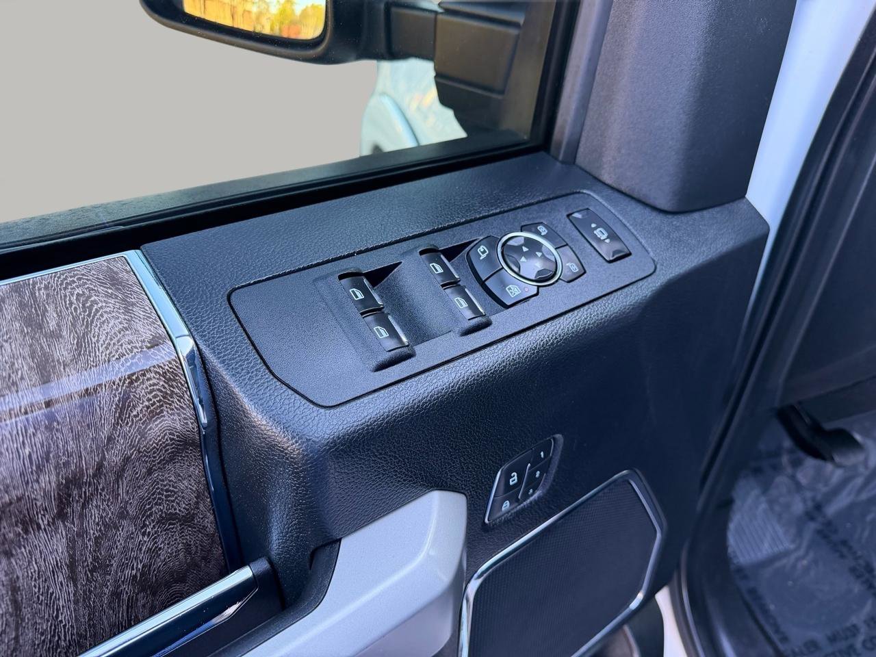 Used 2019 Ford F250 Lariat w/ Lariat Ultimate Package image 33