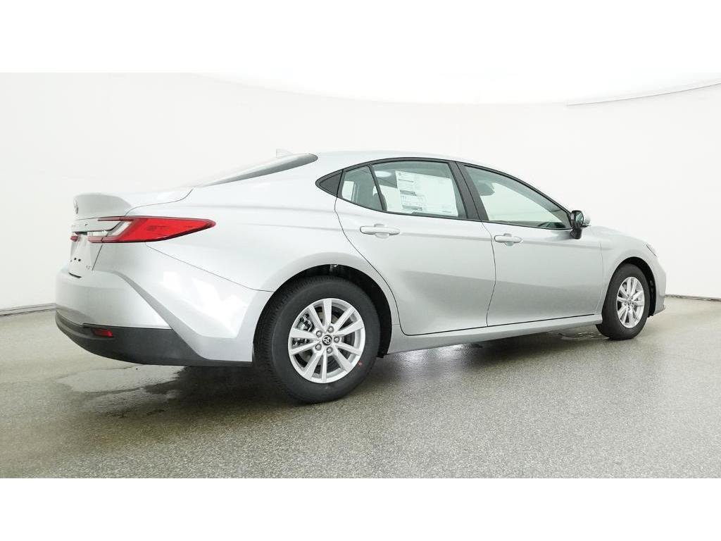 New 2026 Toyota Camry LE FWD image 32