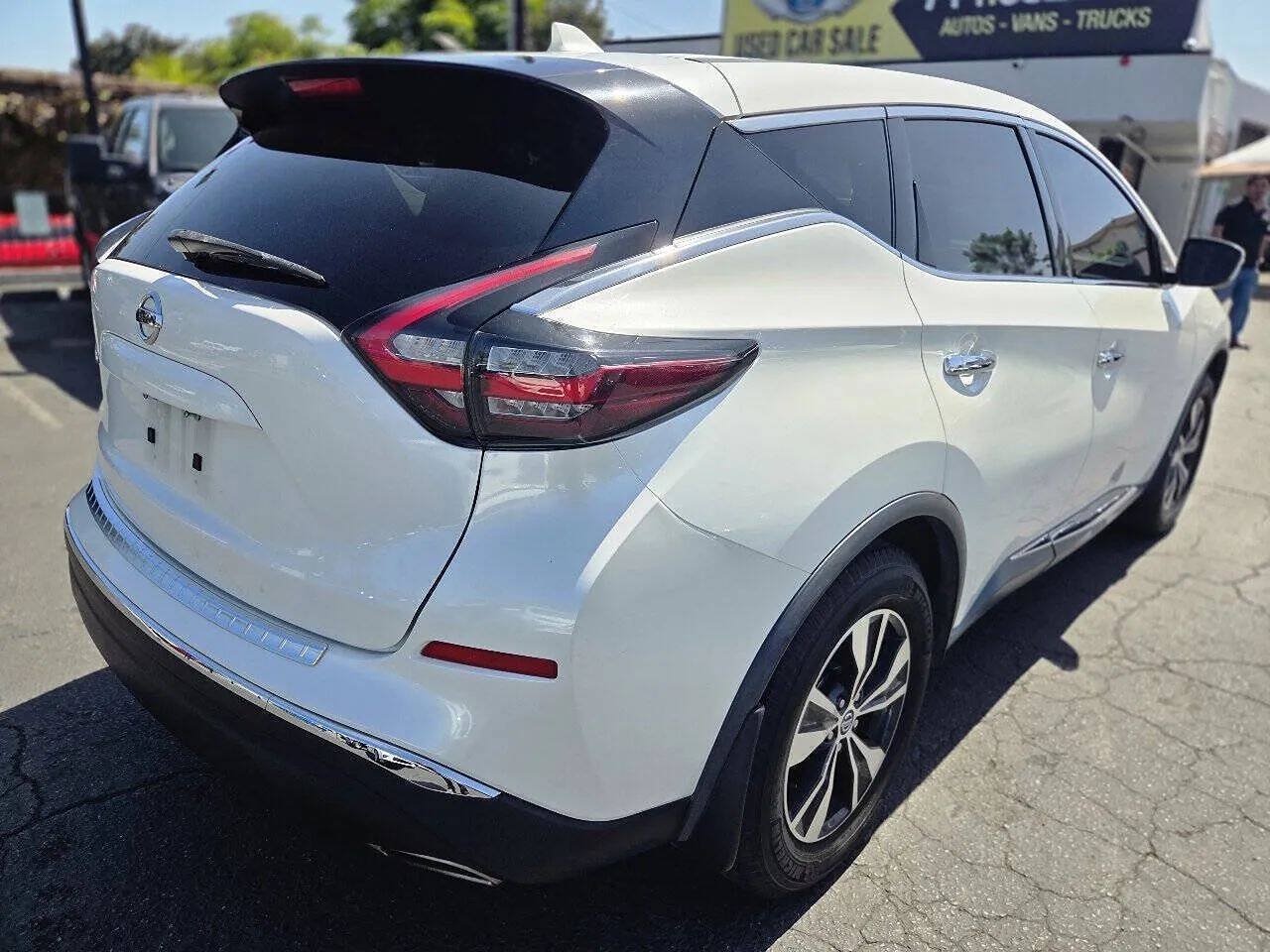 Used 2019 Nissan Murano S FWD image 11