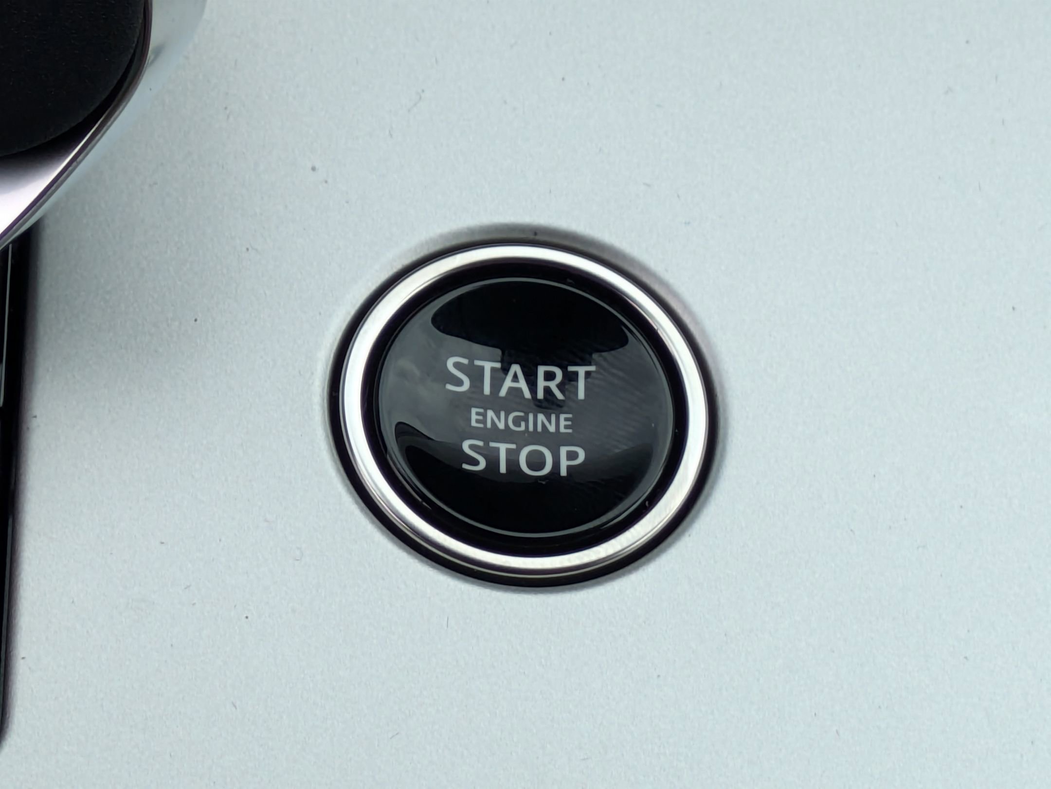 New 2025 Land Rover Range Rover SE image 17