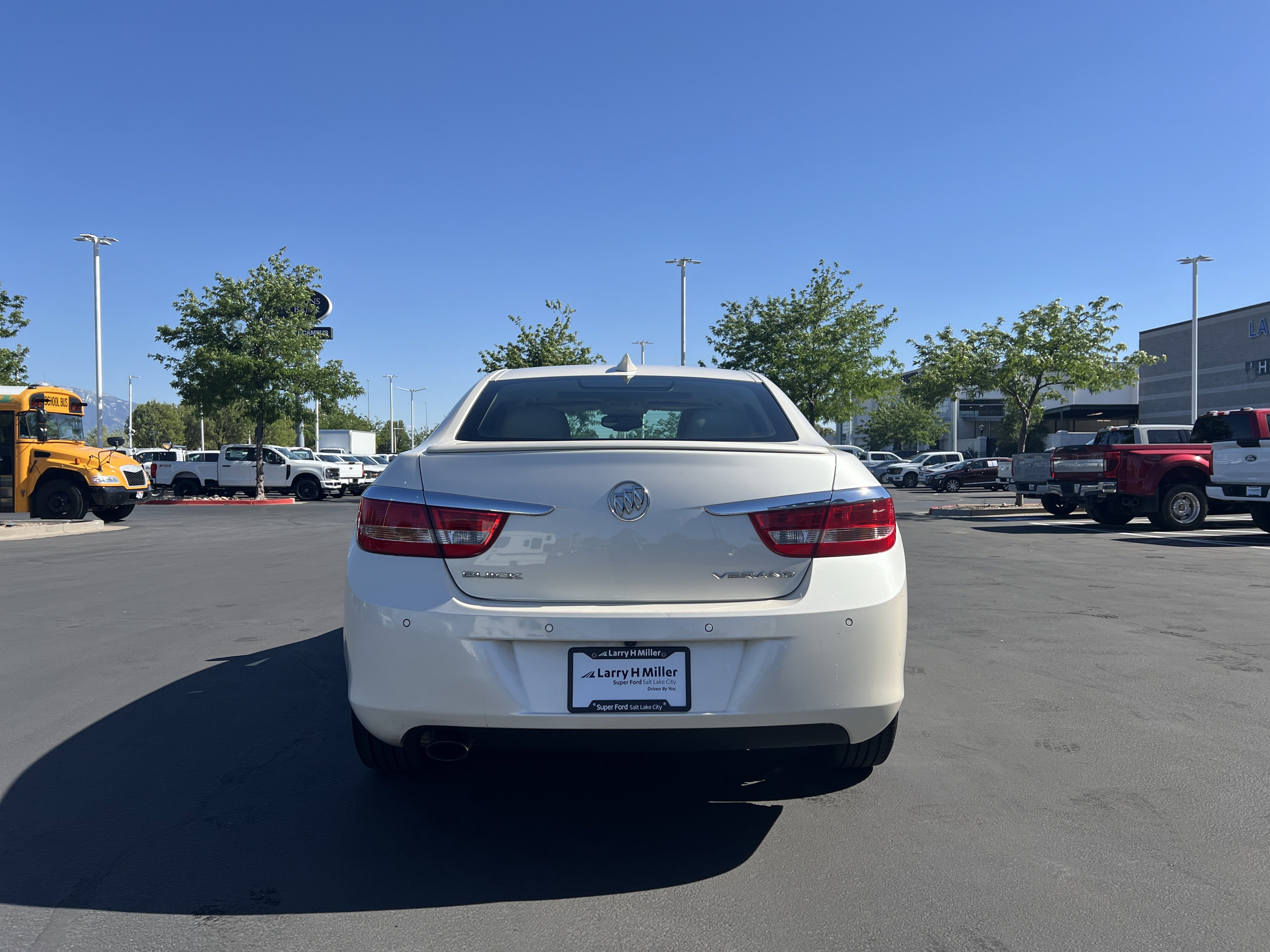 Used 2016 Buick Verano Leather w/ Experience Buick Package FWD image 5