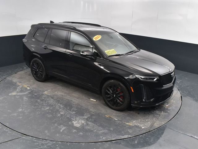 Used 2023 Cadillac XT6 Sport w/ LPO, ONYX Package image 32