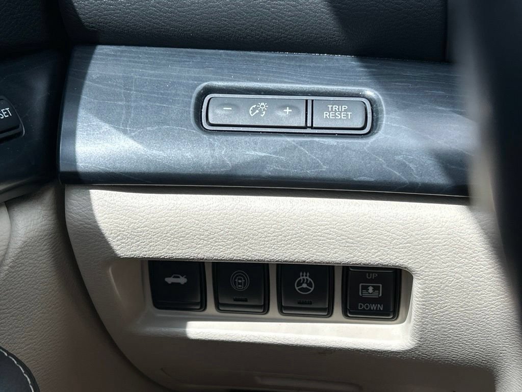 Used 2023 Nissan Maxima Platinum w/ Sport Mat Group FWD image 31
