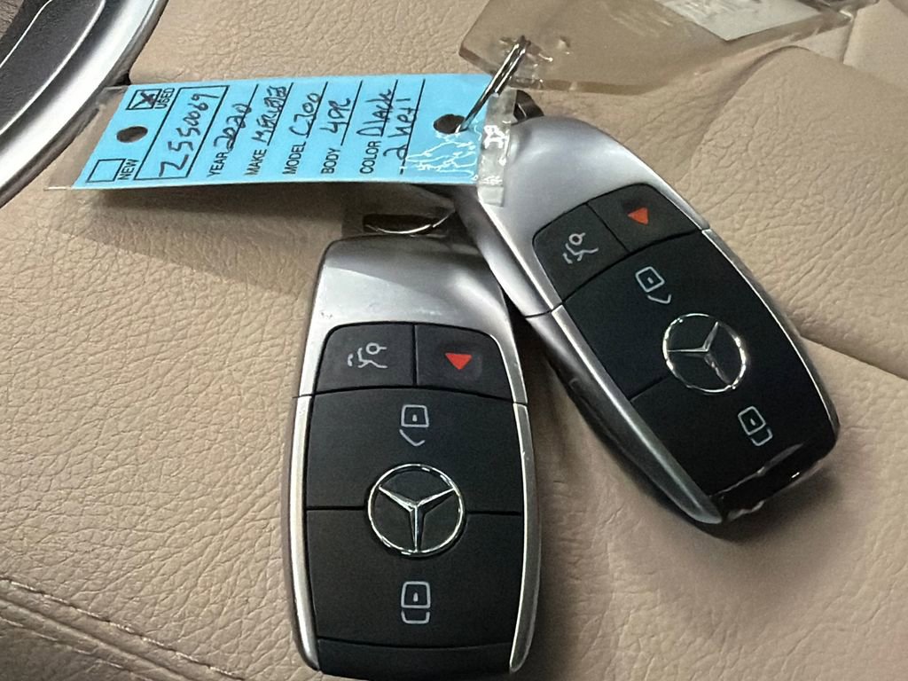 Used 2020 Mercedes-Benz C 300 4MATIC Sedan image 34