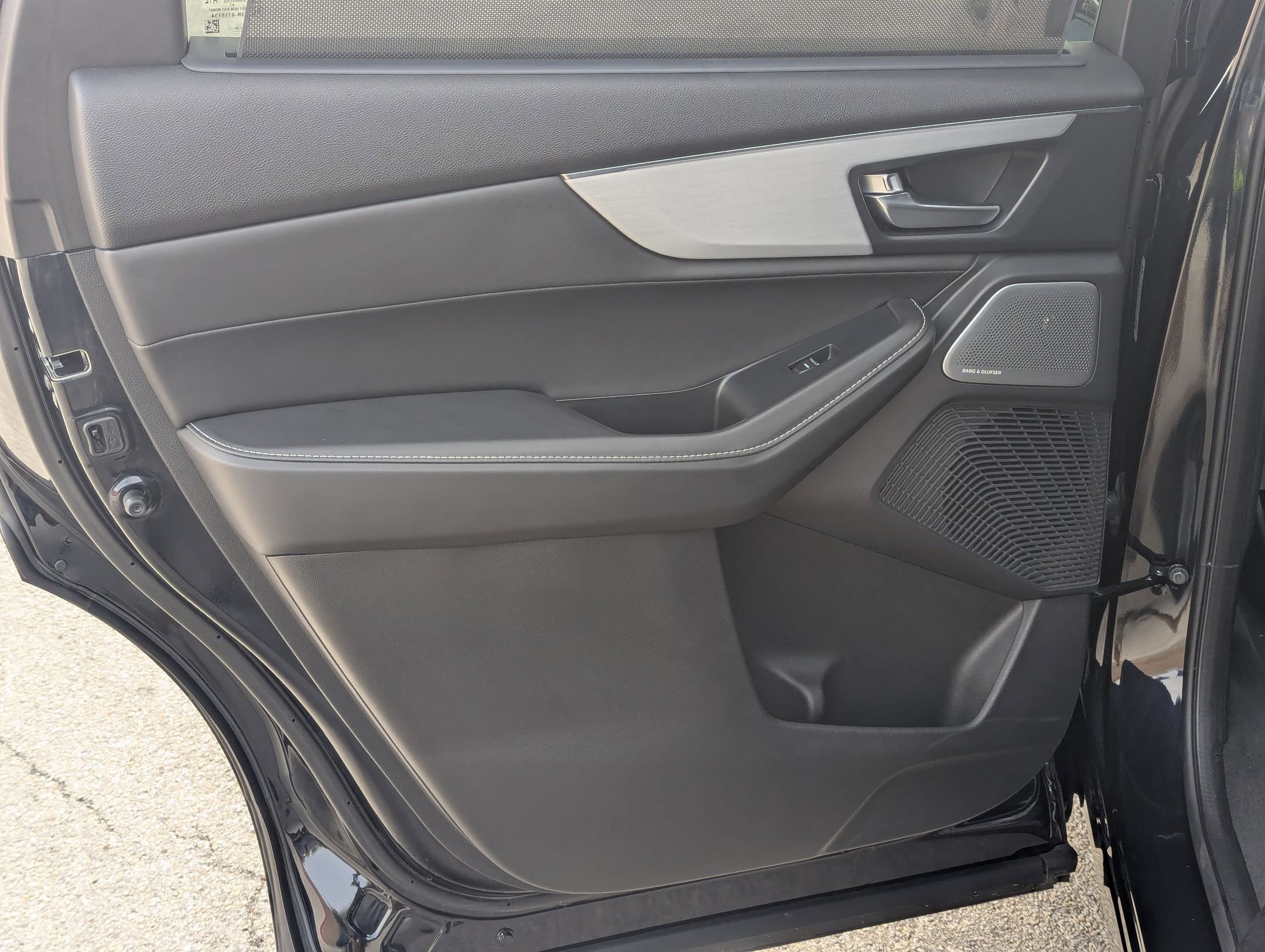 Certified 2025 Acura MDX SH-AWD w/ Technology Package image 16