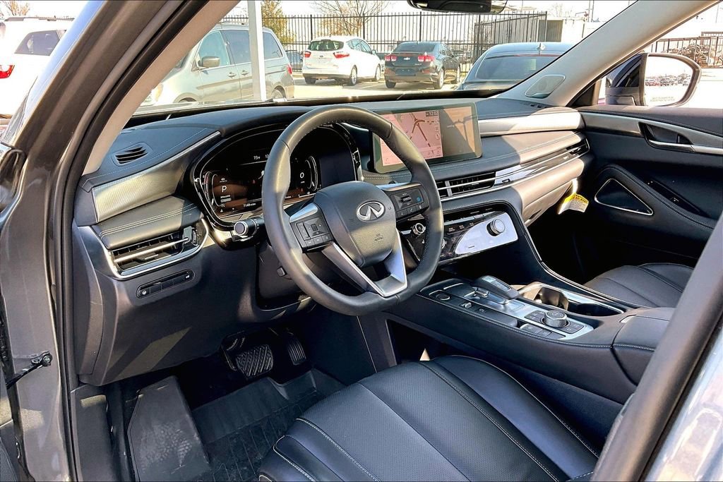 Certified 2025 INFINITI QX60 Luxe image 17