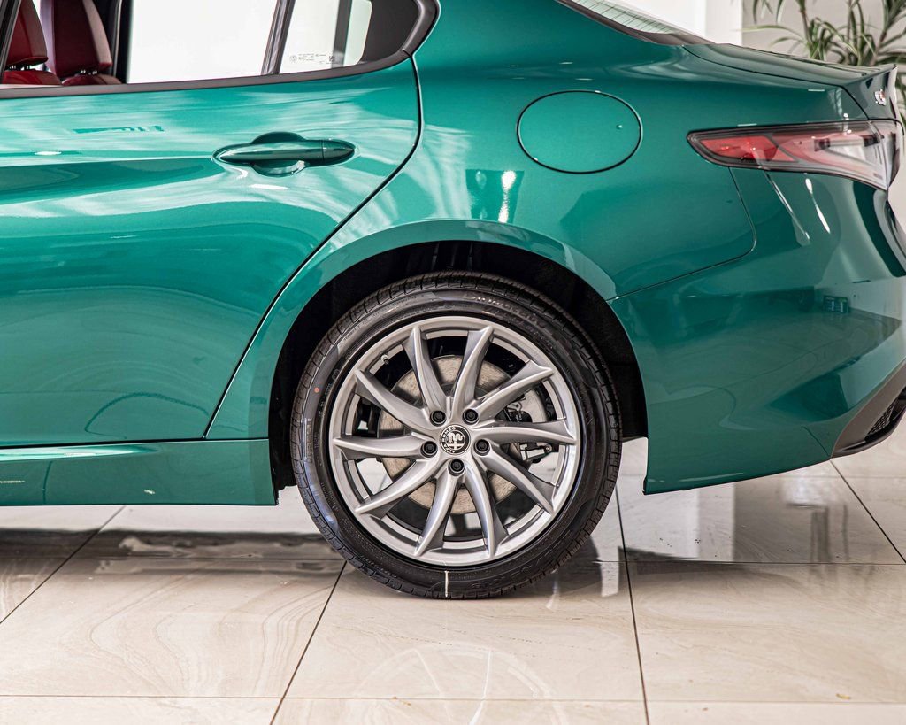 New 2025 Alfa Romeo Giulia AWD image 7