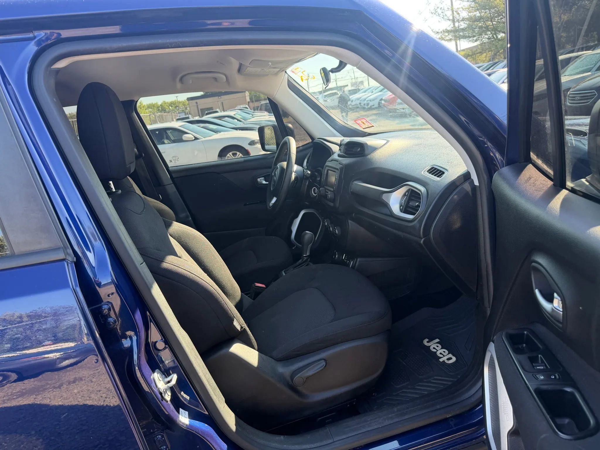 Used 2018 Jeep Renegade Sport w/ Power & Air Group AWD/4WD image 27