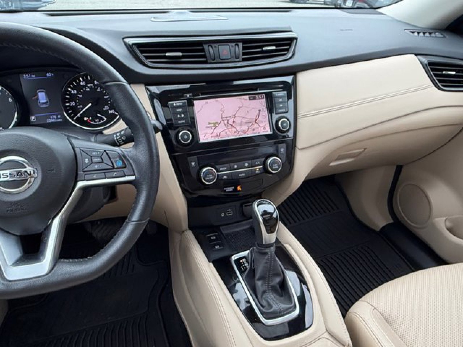 Used 2020 Nissan Rogue SL w/ Premium Package image 14